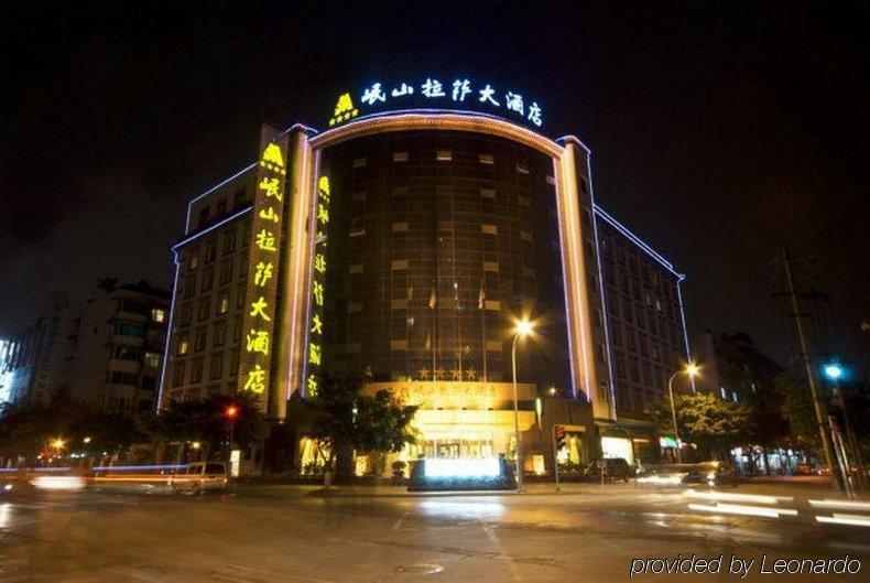 Minshan Lhasa Grand Hotel Chengdu Extérieur photo
